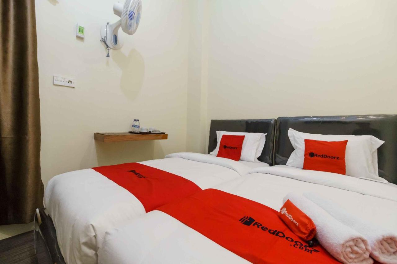 Reddoorz Syariah Near Lubang Jepang Bukittinggi Hotel Kültér fotó