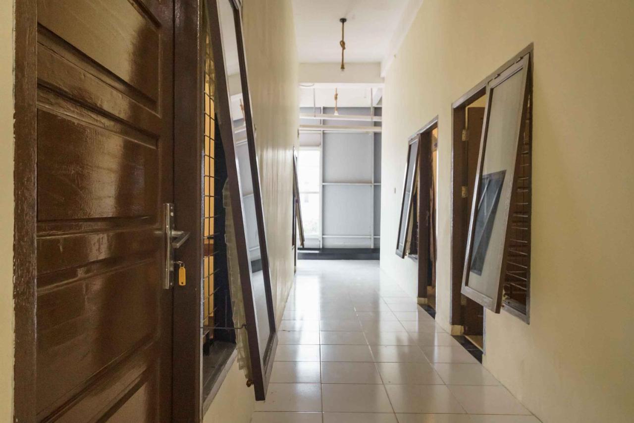 Reddoorz Syariah Near Lubang Jepang Bukittinggi Hotel Kültér fotó